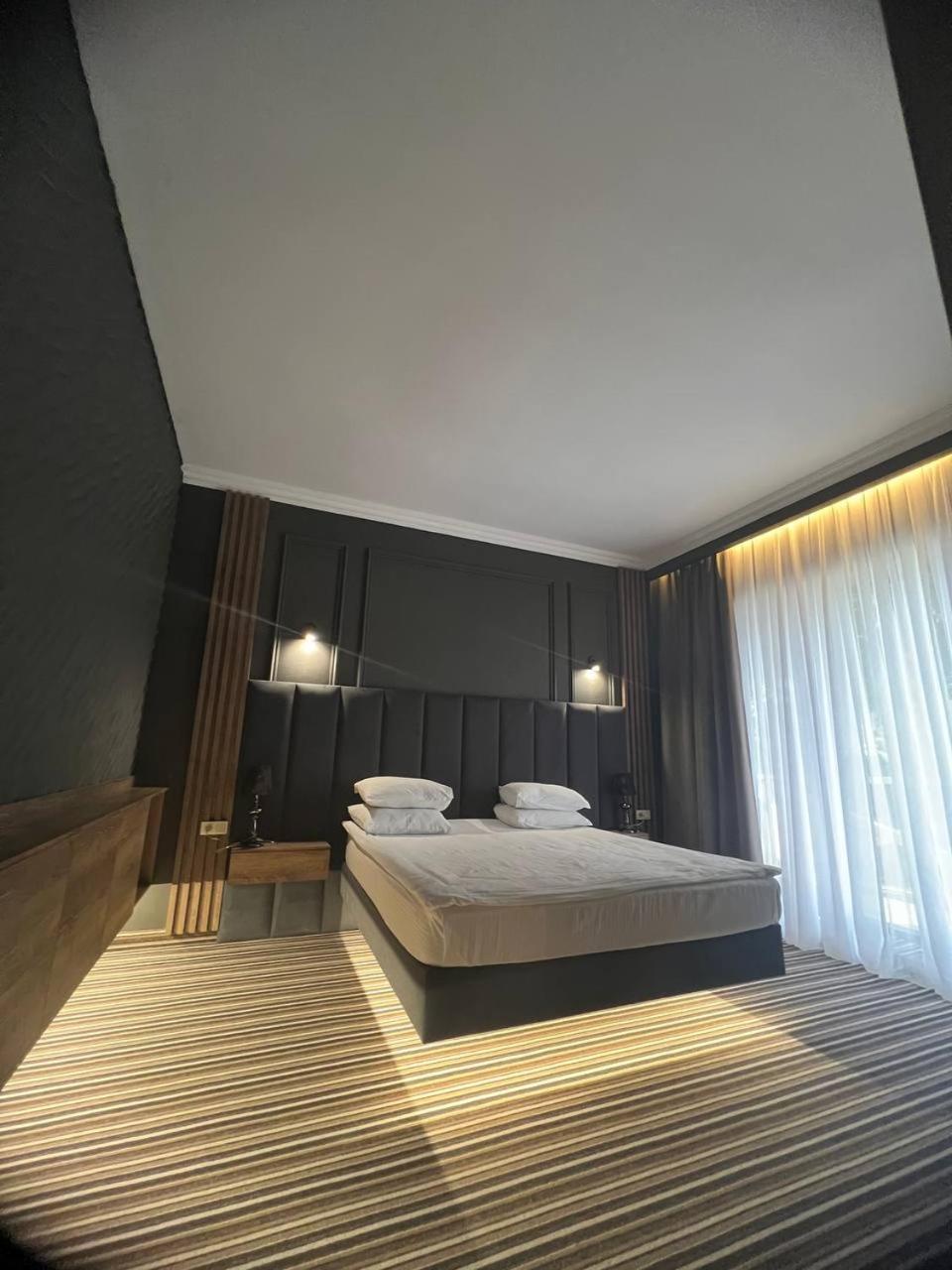Sapar Standart Hotel Shymkent Exterior photo